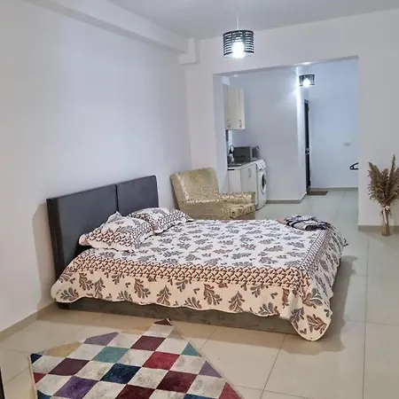 Cozzy Apartament *