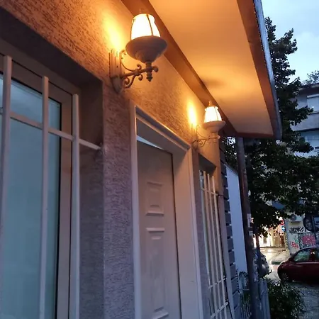 Cozzy Apartament Tirana